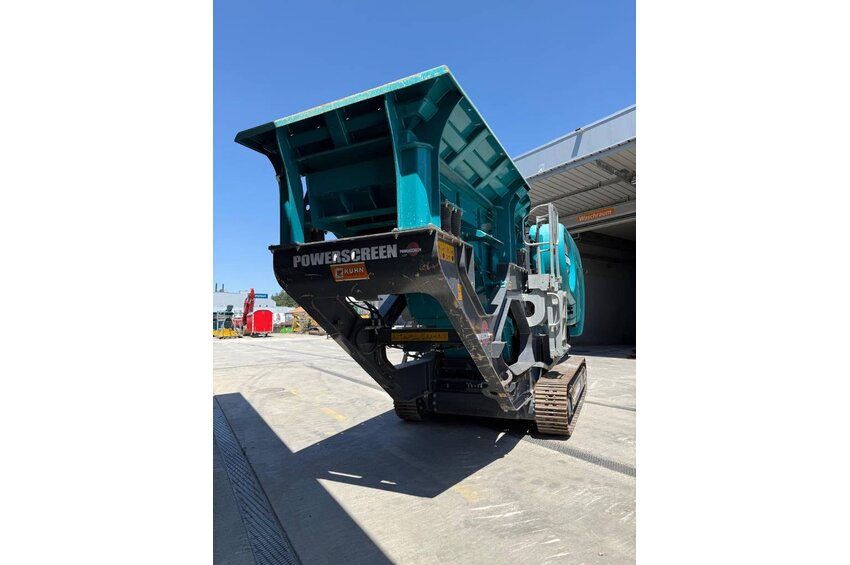 Premiertrak 330