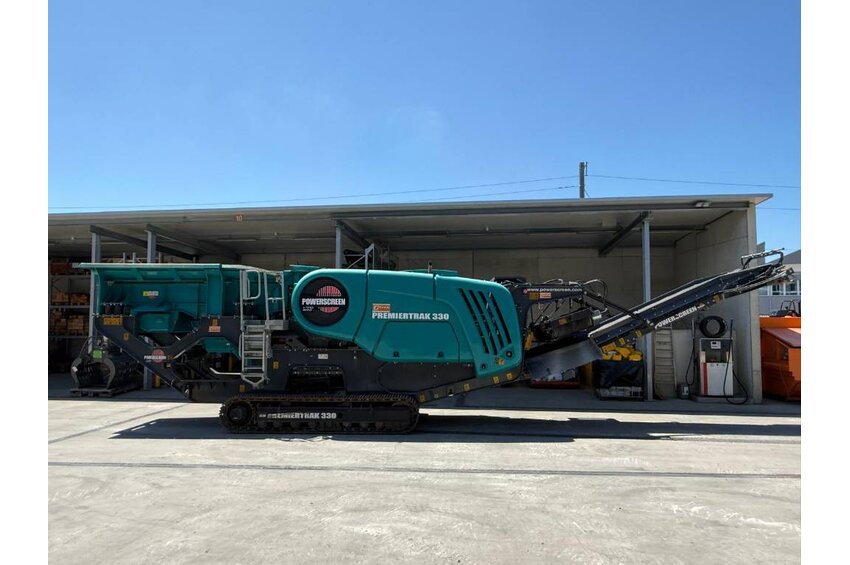 Premiertrak 330