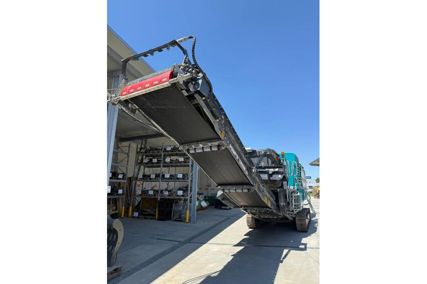 Premiertrak 330